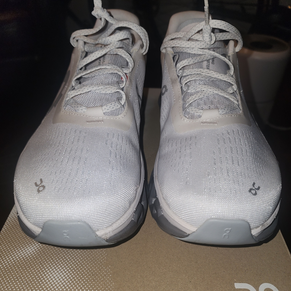 On Running Men's White and Gray Athletic Shoes